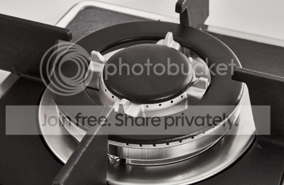 Hobs Zooltro 5 burners Gas Hob Cooktop Stove was sold for R2,800.00